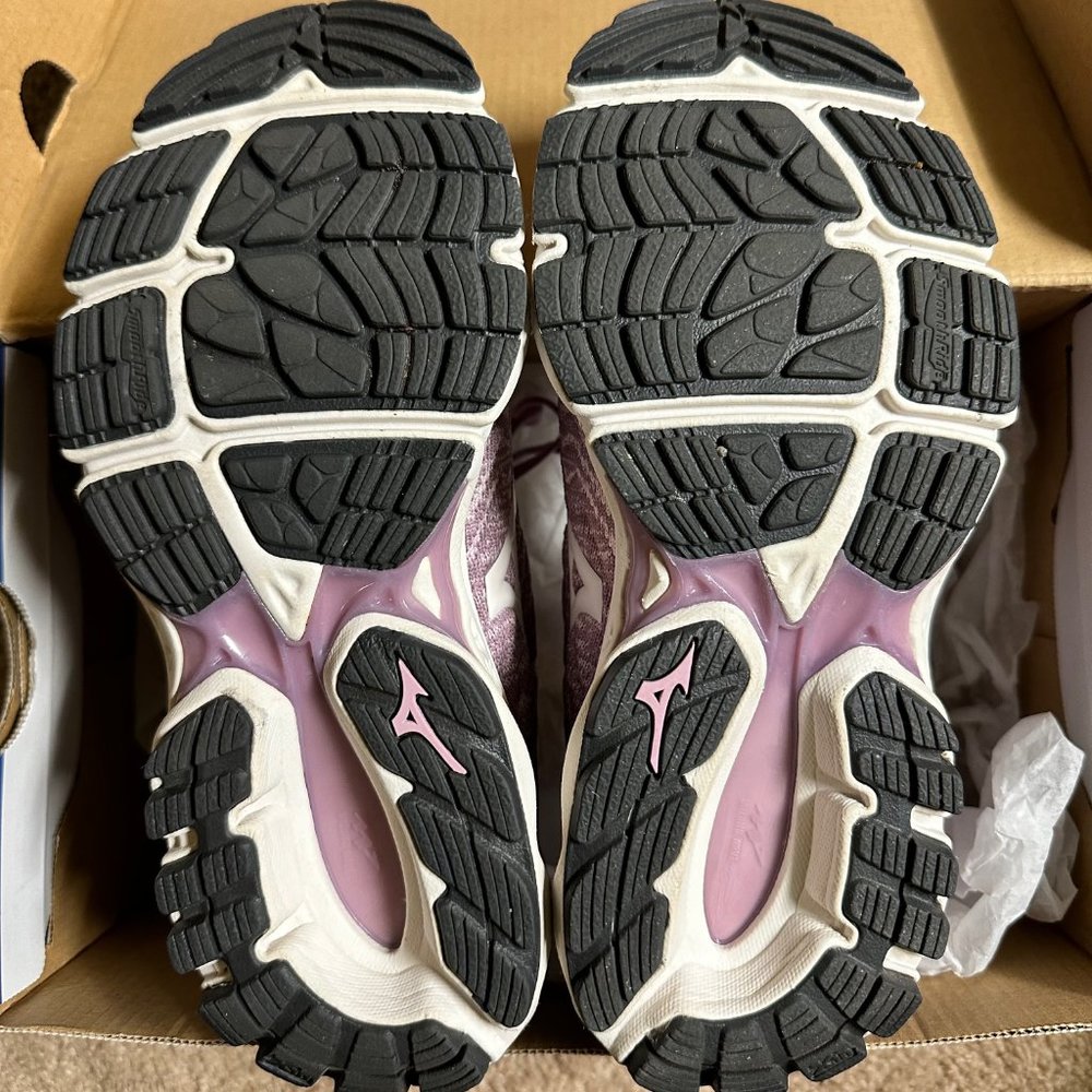 Mizuno Women's Wave Inspire 16 Road Running Shoe size 7.5, Pink - Picture 7 of 8